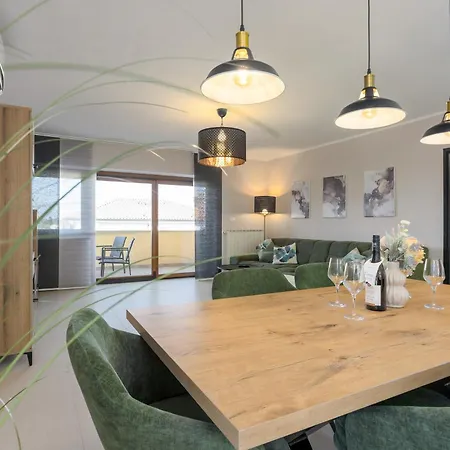 Double D Modern Family Near - Happy Apartment *