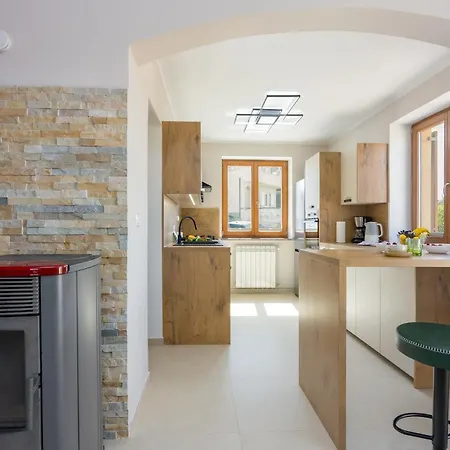 Double D Modern Family Apartment Near Koper - Happy Rentals * Koper