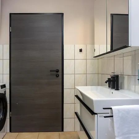 Double D Modern Family Apartment Near Koper - Happy Rentals Daire *