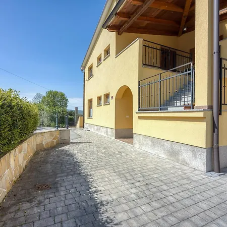 Double D Modern Family Apartment Near Koper - Happy Rentals