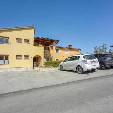 Double D Modern Family Apartment Near Koper - Happy Rentals Daire Koper