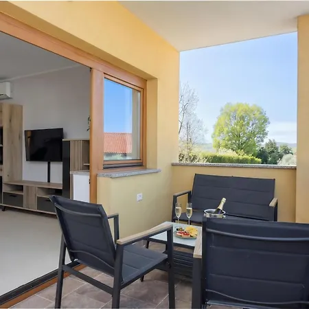 Daire Double D Modern Family Apartment Near Koper - Happy Rentals Koper