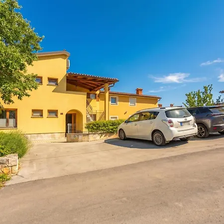 Daire Double D Modern Family Apartment Near Koper - Happy Rentals